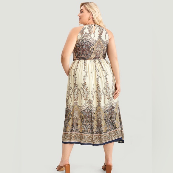 Bandana Print Halter Pocket Flutter Hem Dress - Picture 4 of 8